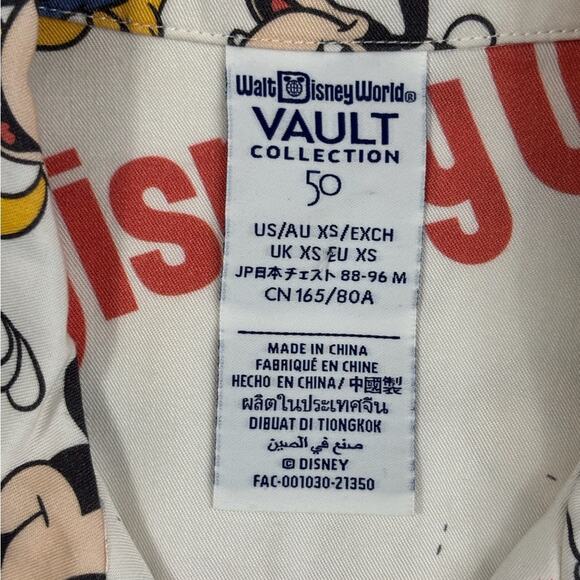 Disney World Vault Collection Women's White Graphic Button Down Shirt Size XS - Picture 2 of 7